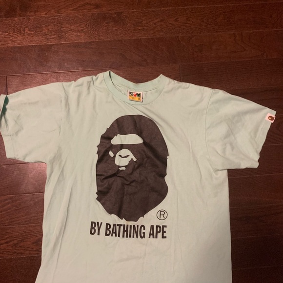 A Bathing Ape Short Sleeve Ape Head Tee - Picture 2 of 4